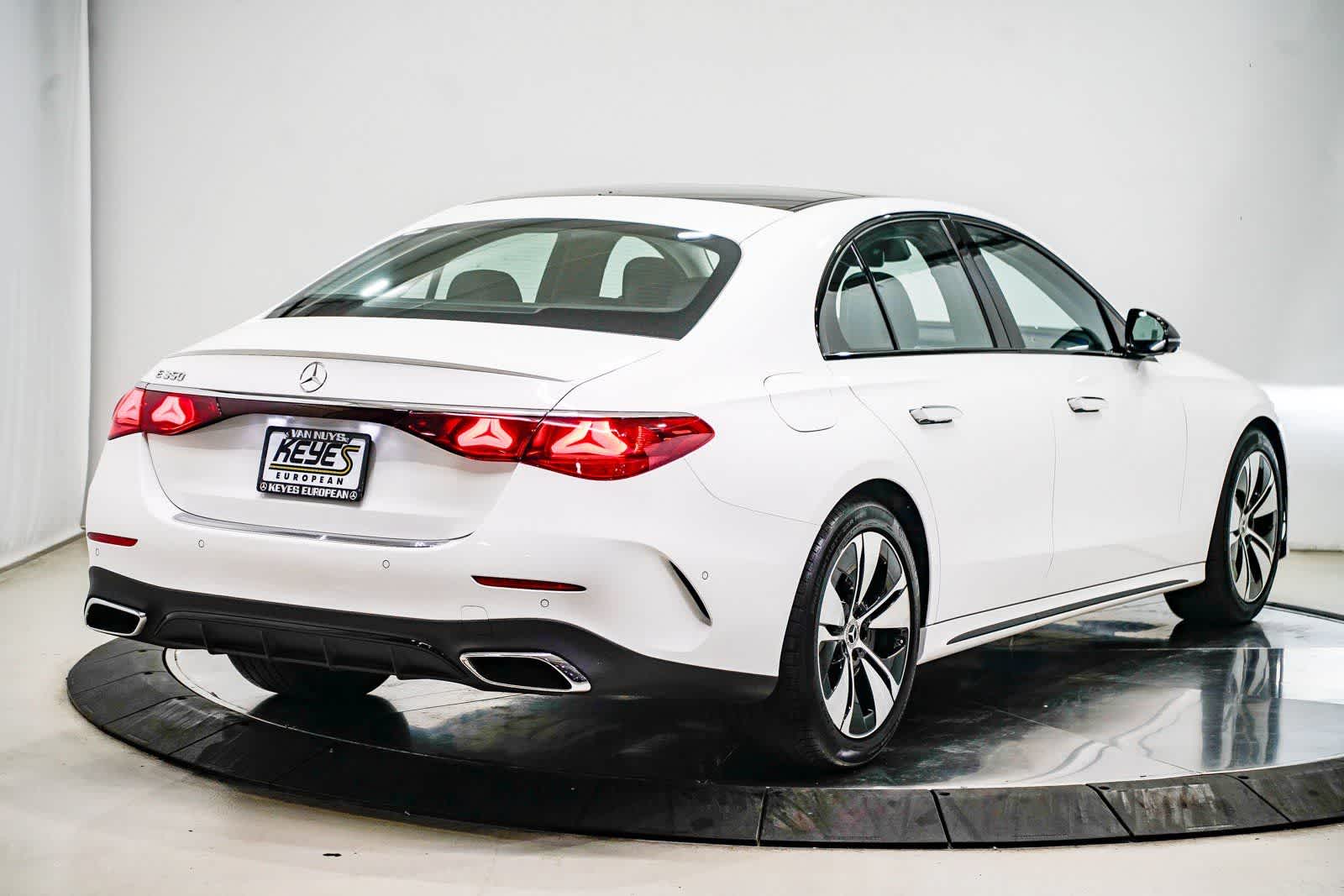 Thumbnail: 2026 Mercedes-Benz E-Class - 4