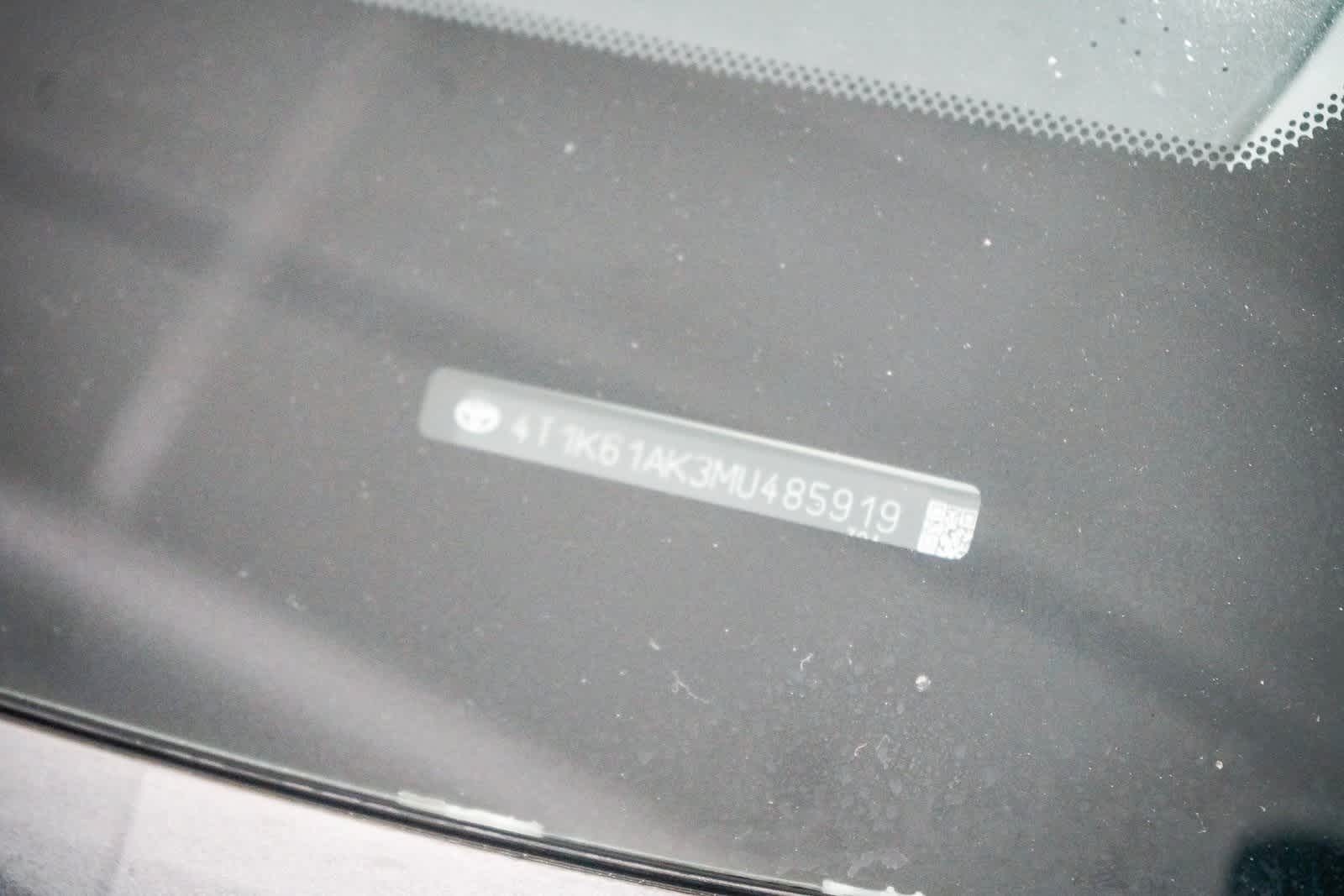 Thumbnail: 2021 Toyota Camry - 28