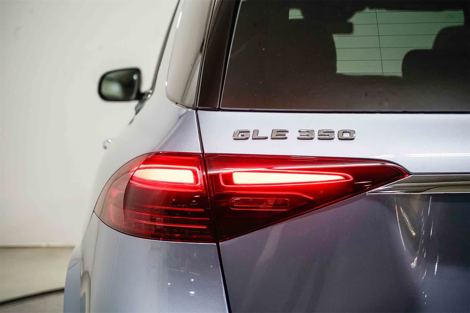 Thumbnail: 2026 Mercedes-Benz GLE - 9