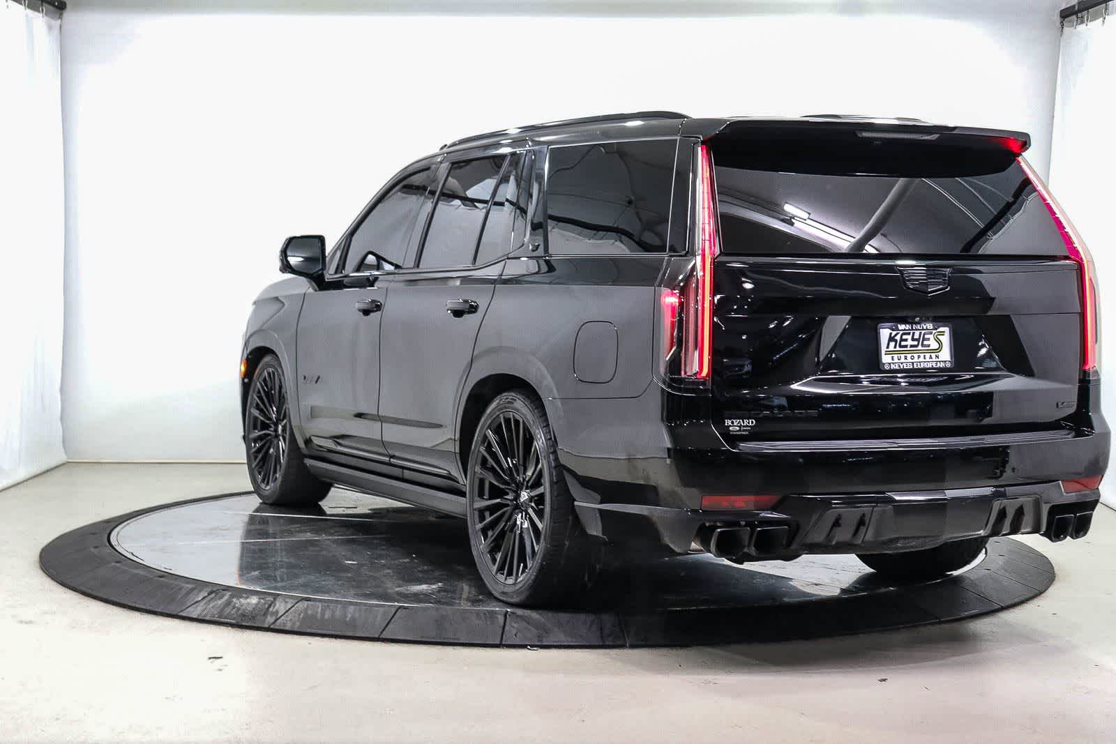 Thumbnail: 2023 Cadillac Escalade - 2