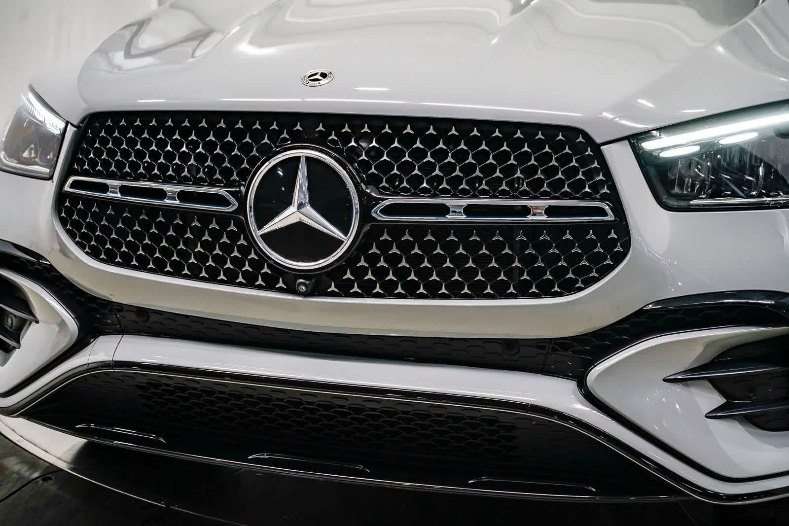 Thumbnail: 2024 Mercedes-Benz GLE - 8