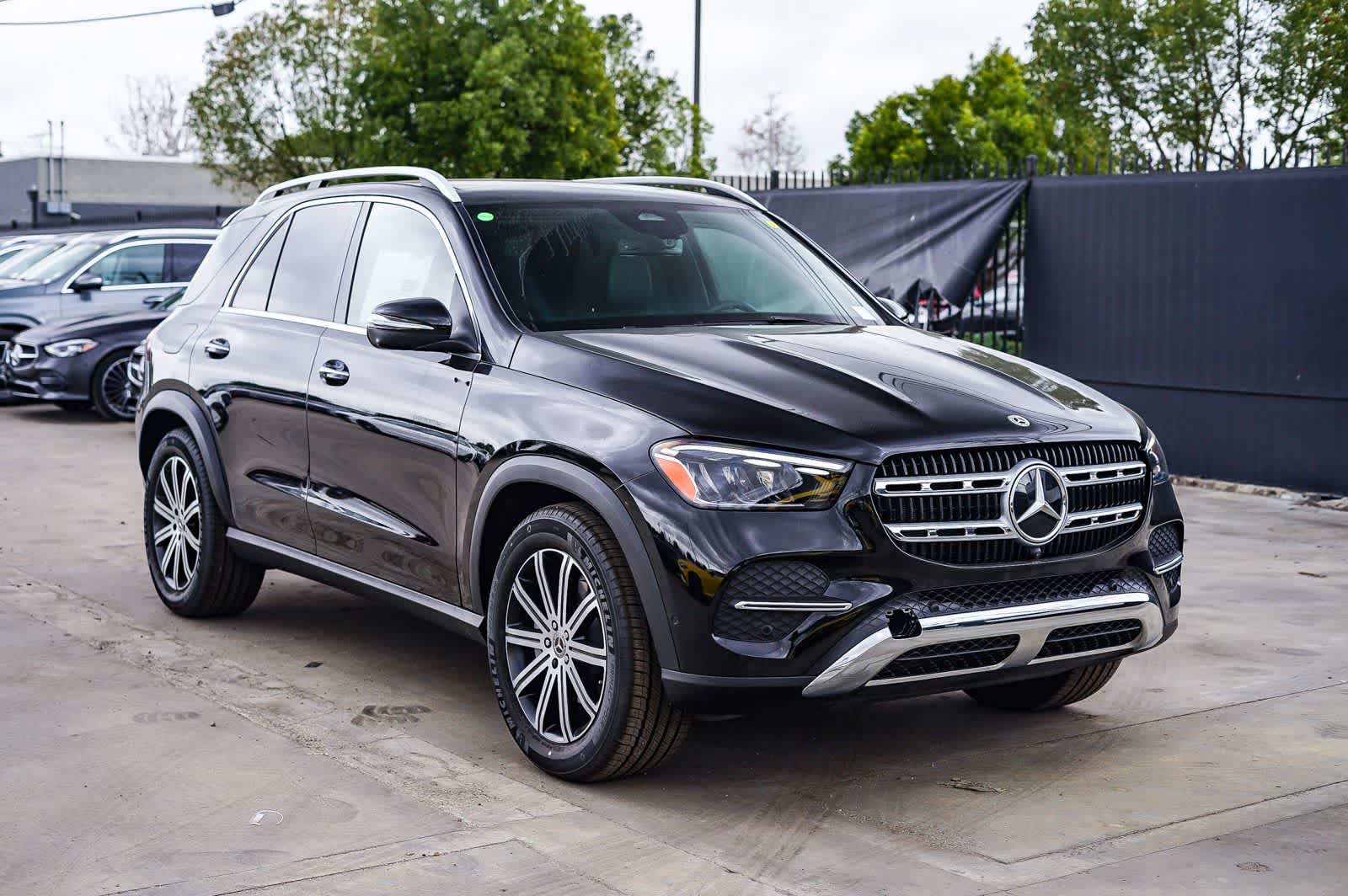 Thumbnail: 2026 Mercedes-Benz GLE - 5