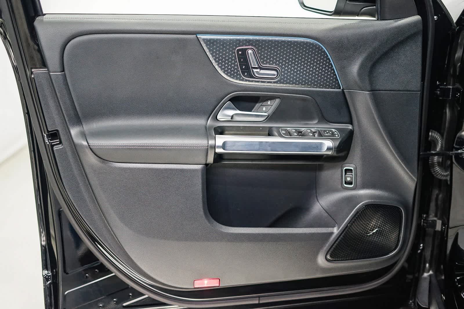 Thumbnail: 2024 Mercedes-Benz EQB - 20