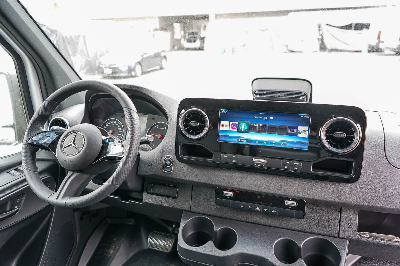 Thumbnail: 2026 Mercedes-Benz Sprinter - 12