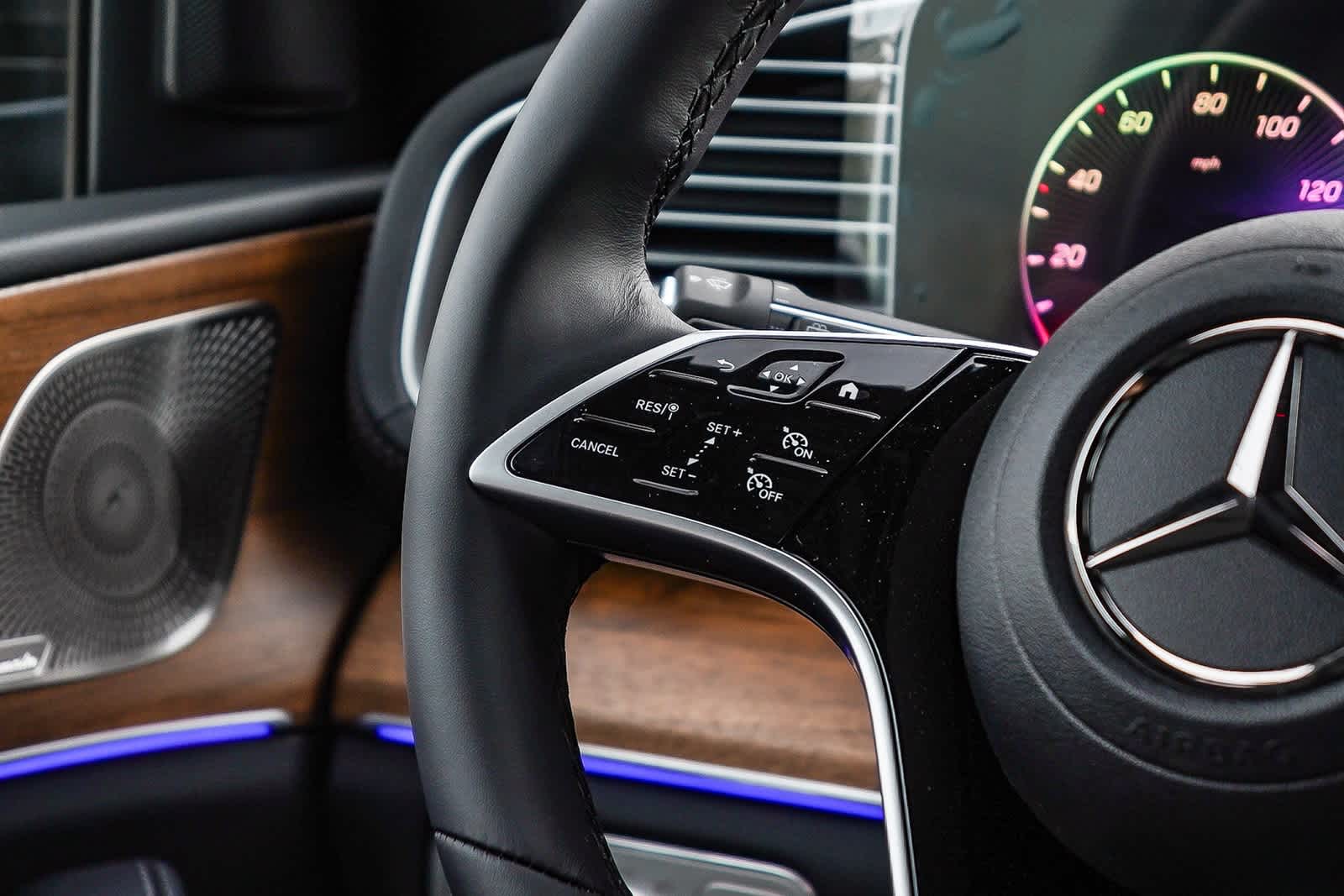 Thumbnail: 2026 Mercedes-Benz GLE - 35