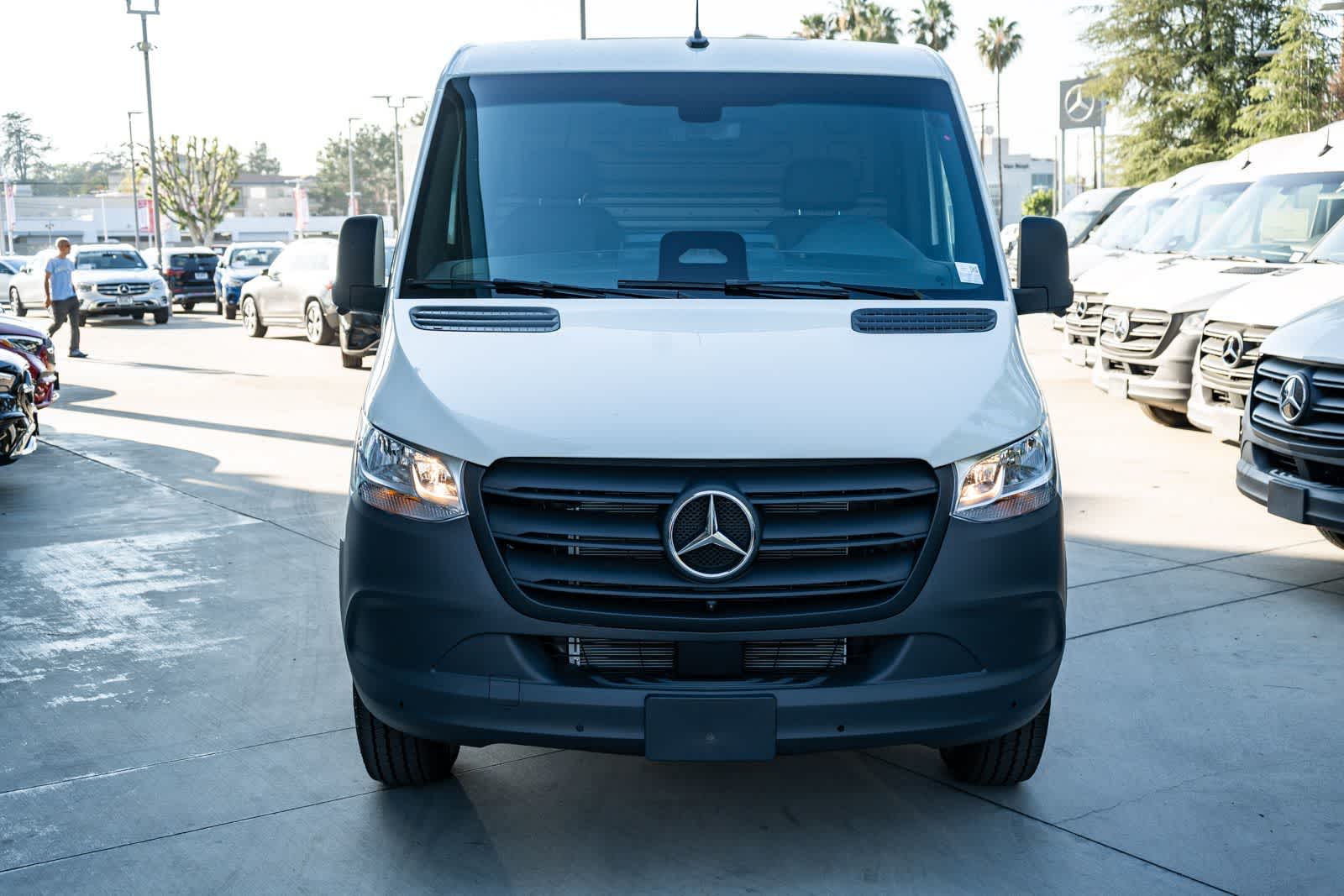 Thumbnail: 2026 Mercedes-Benz Sprinter - 2