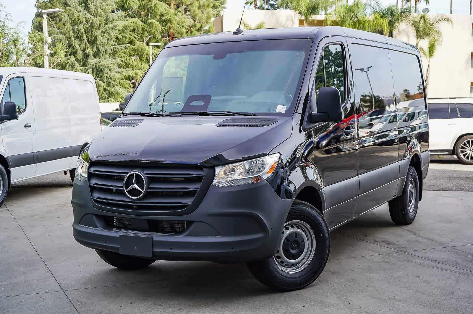 Thumbnail: 2026 Mercedes-Benz Sprinter - 1