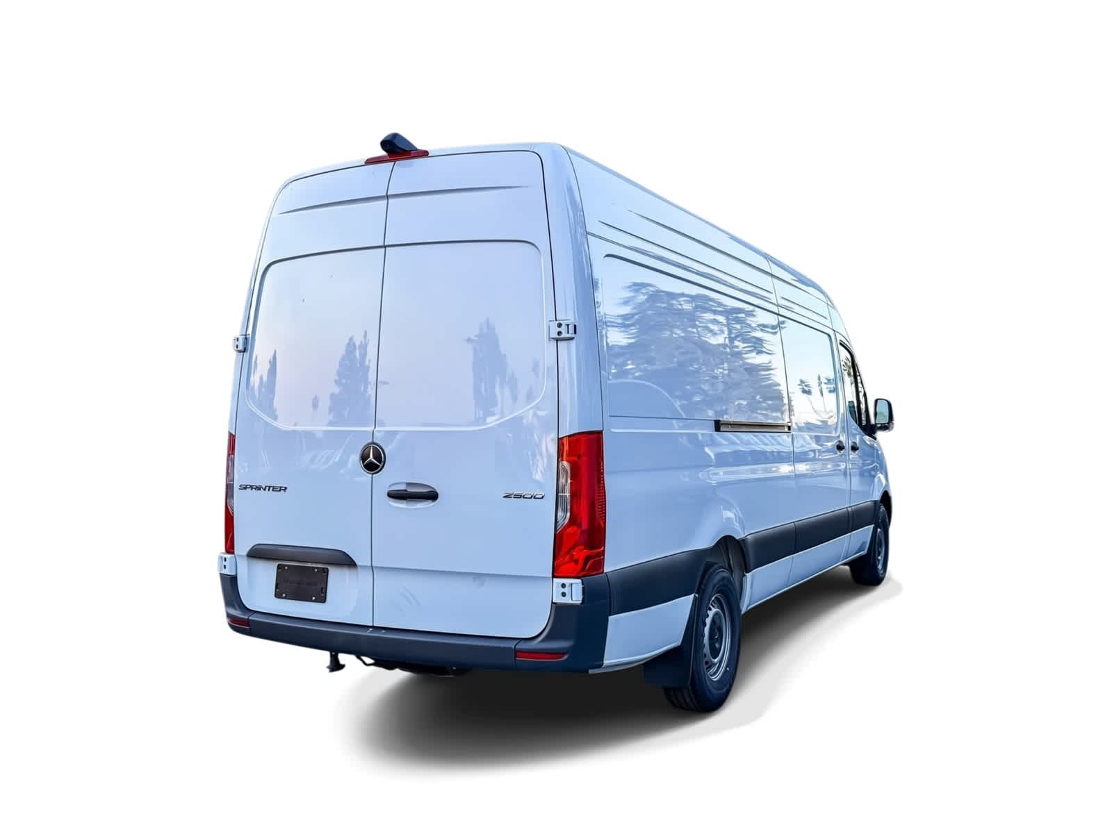 Thumbnail: 2025 Mercedes-Benz Sprinter - 4
