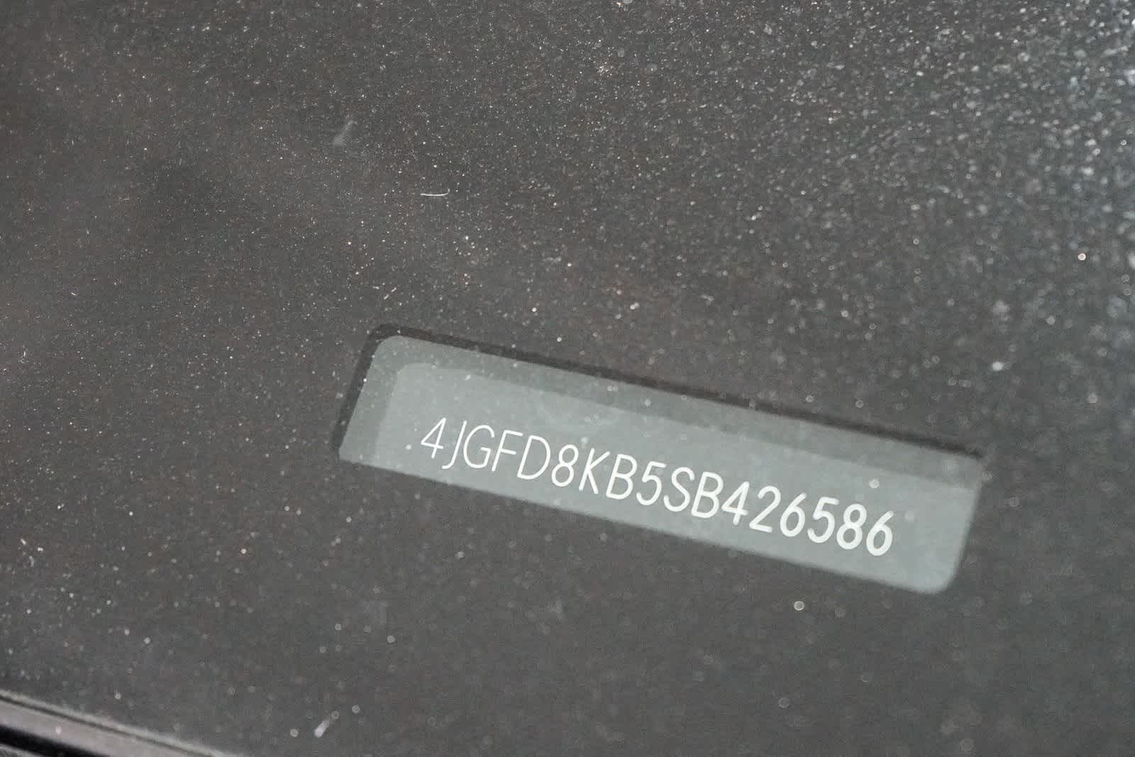 Thumbnail: 2025 Mercedes-Benz GLE - 29