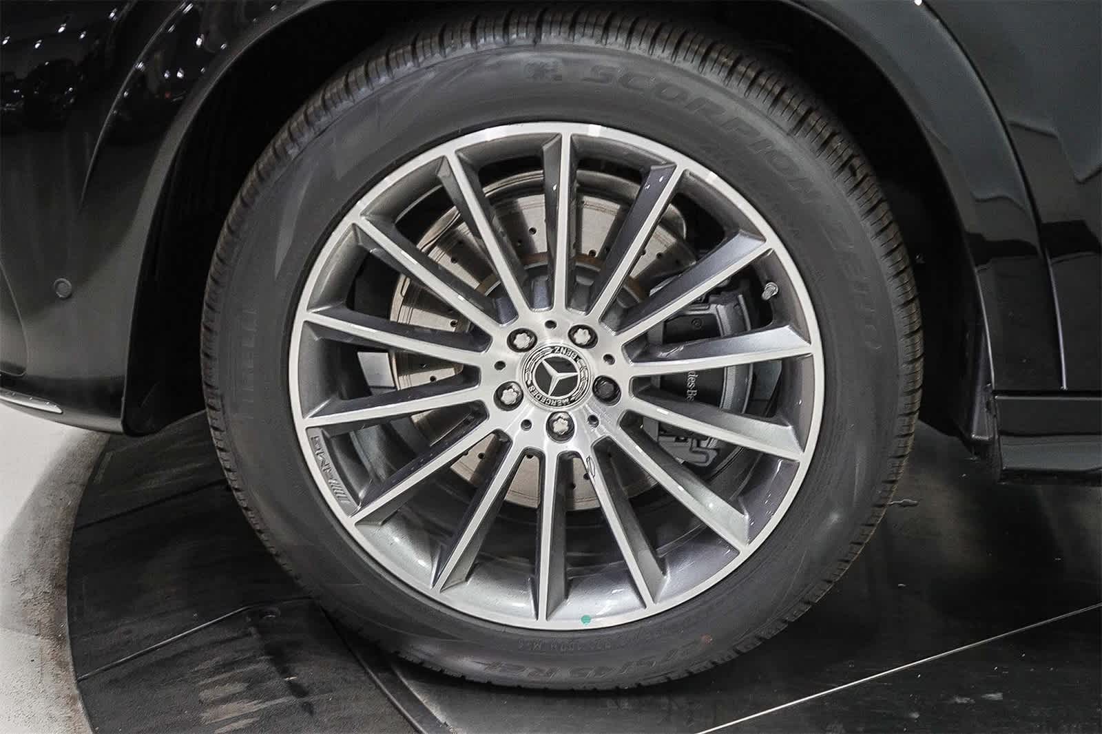 Thumbnail: 2026 Mercedes-Benz GLE - 11