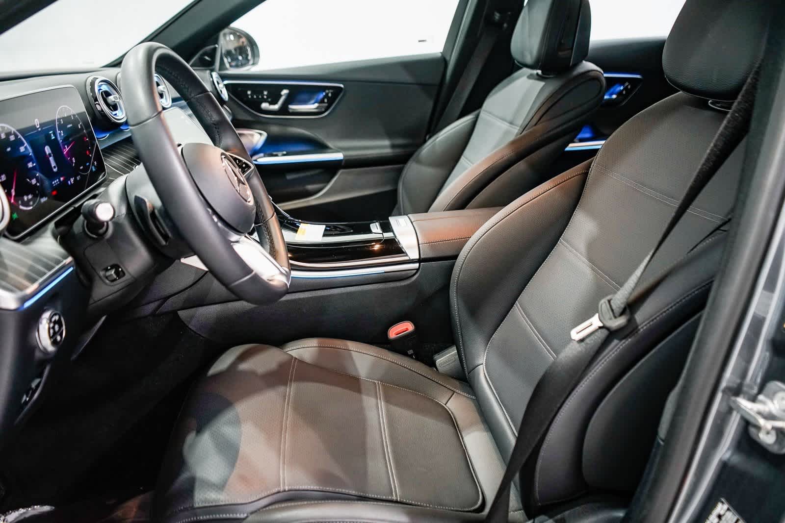 Thumbnail: 2025 Mercedes-Benz C-Class - 17