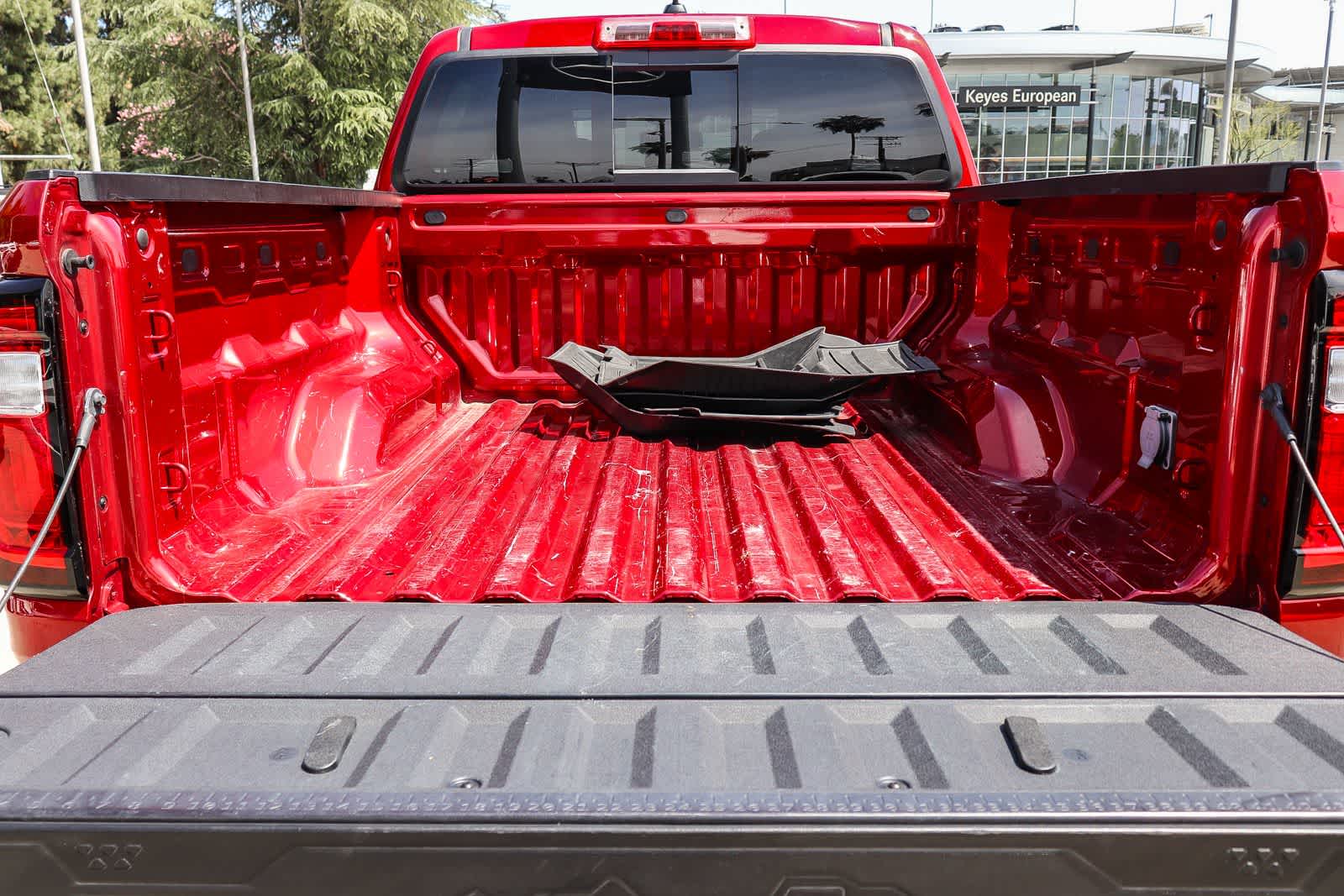 Thumbnail: 2024 GMC Canyon - 25