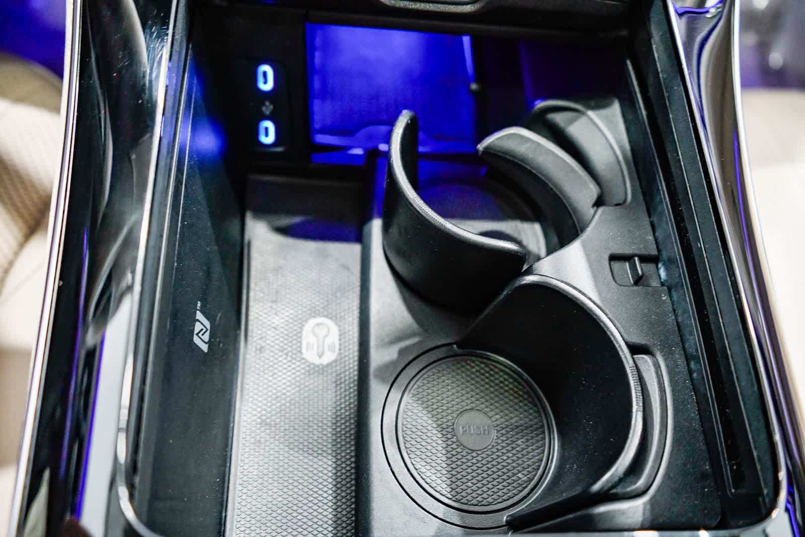 Thumbnail: 2023 Mercedes-Benz EQS - 23