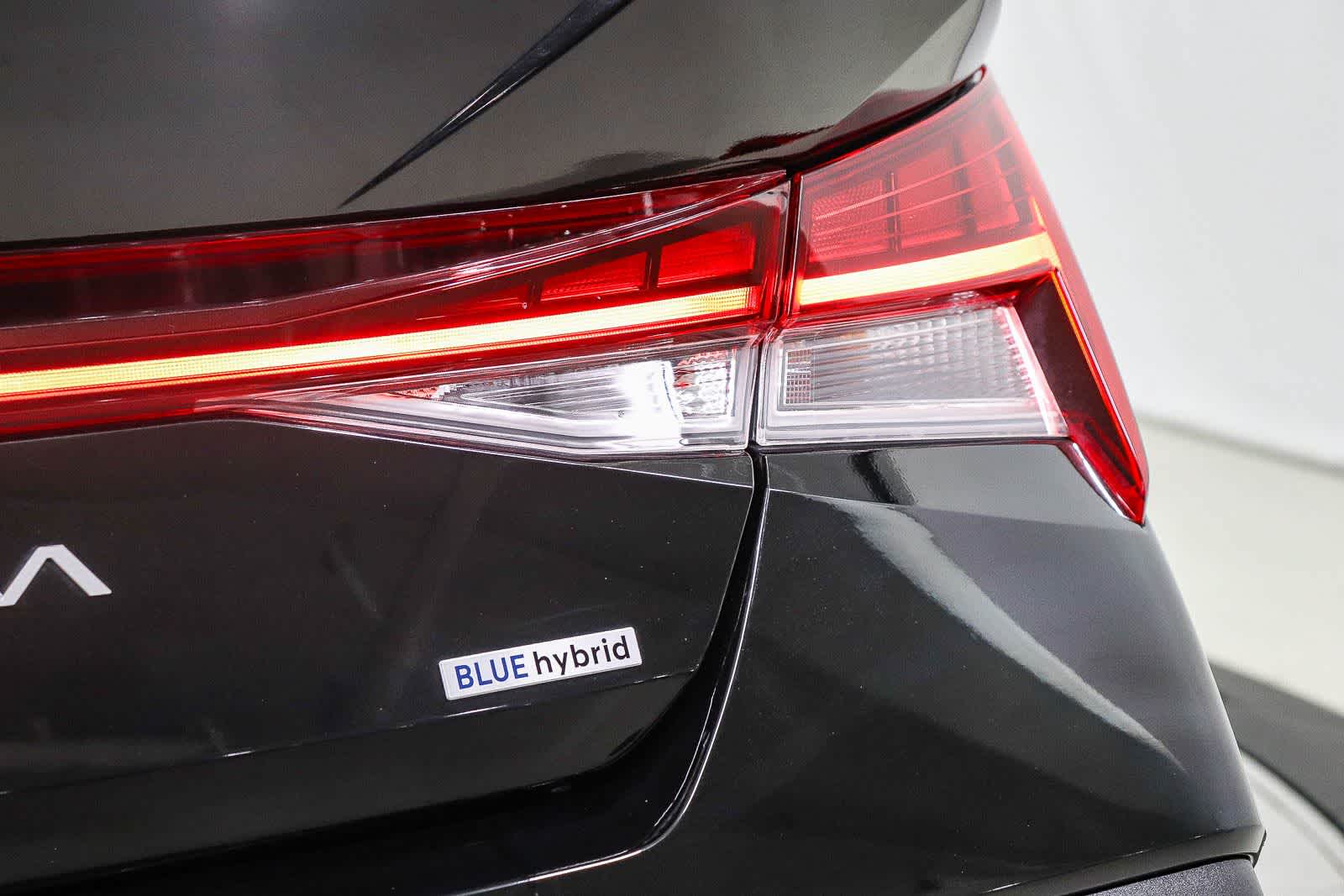 Thumbnail: 2025 Hyundai Elantra - 11