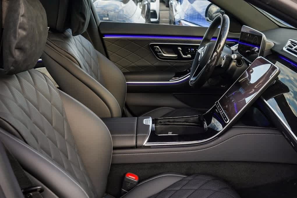 Thumbnail: 2025 Mercedes-Benz S-Class - 20
