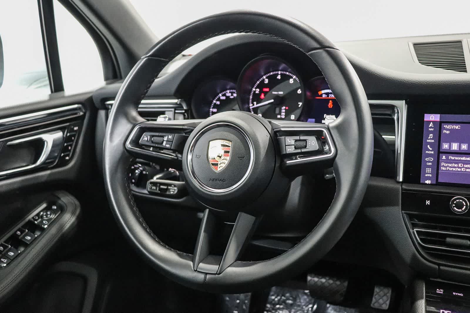 Thumbnail: 2024 Porsche Macan - 16