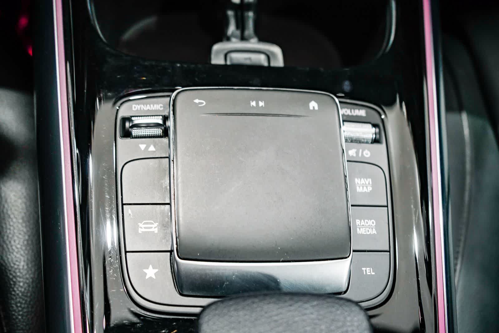 Thumbnail: 2021 Mercedes-Benz GLA - 21