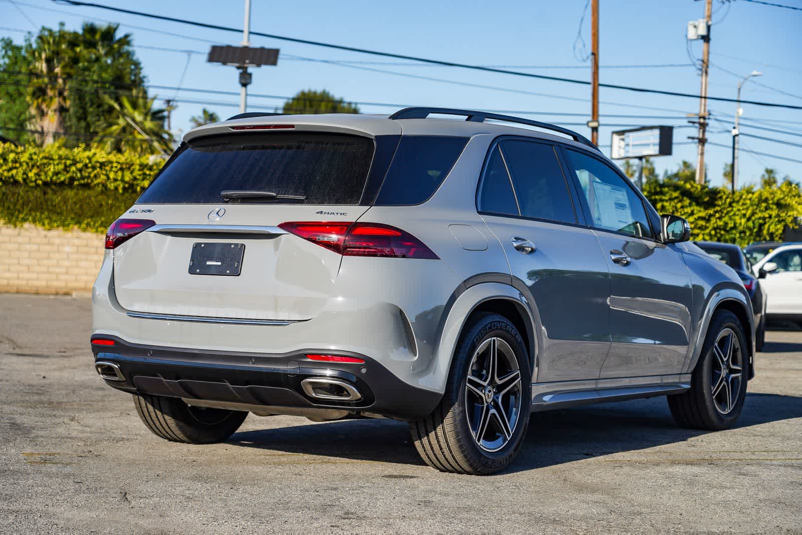 Thumbnail: 2026 Mercedes-Benz GLE - 6