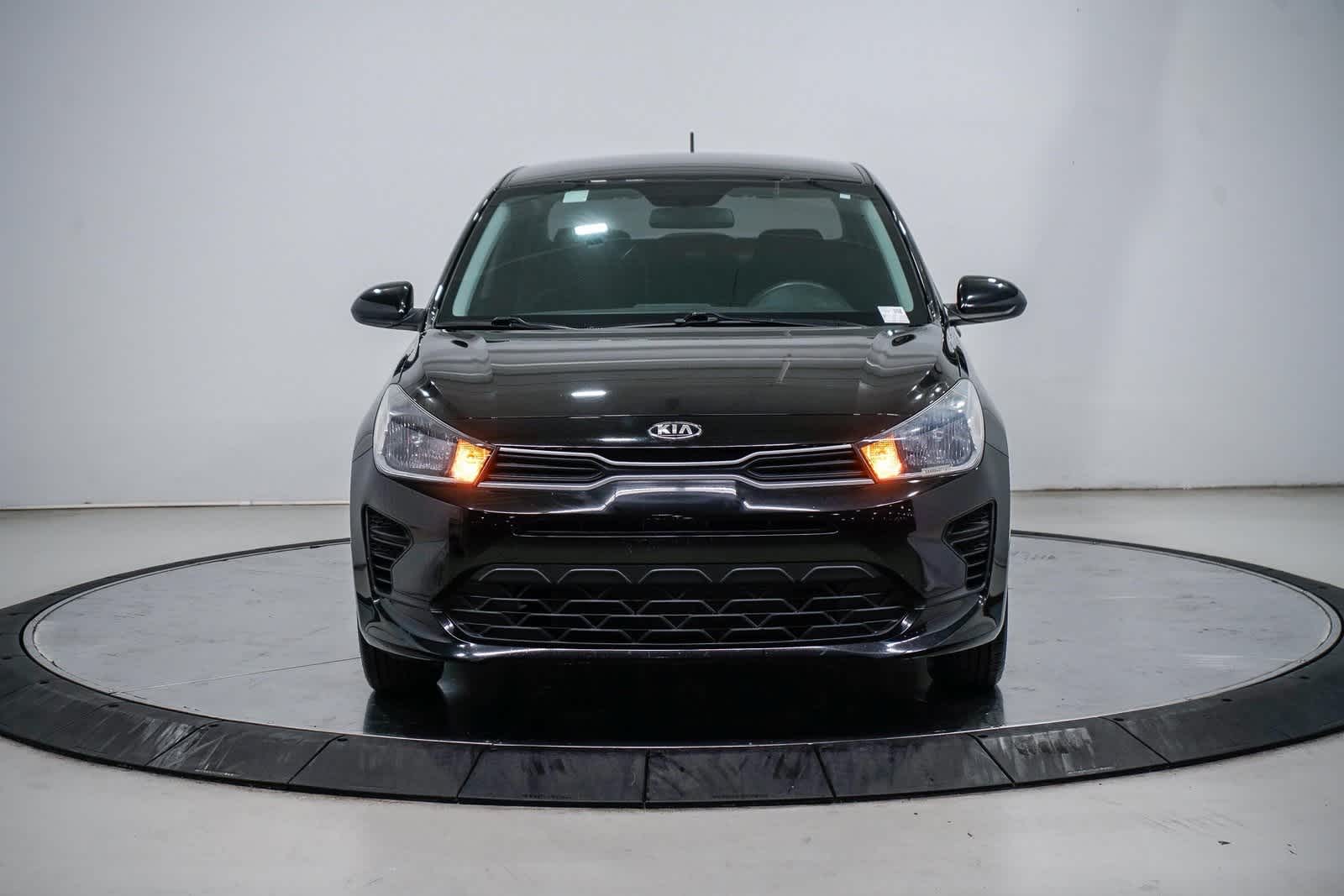 Thumbnail: 2021 Kia Rio - 6