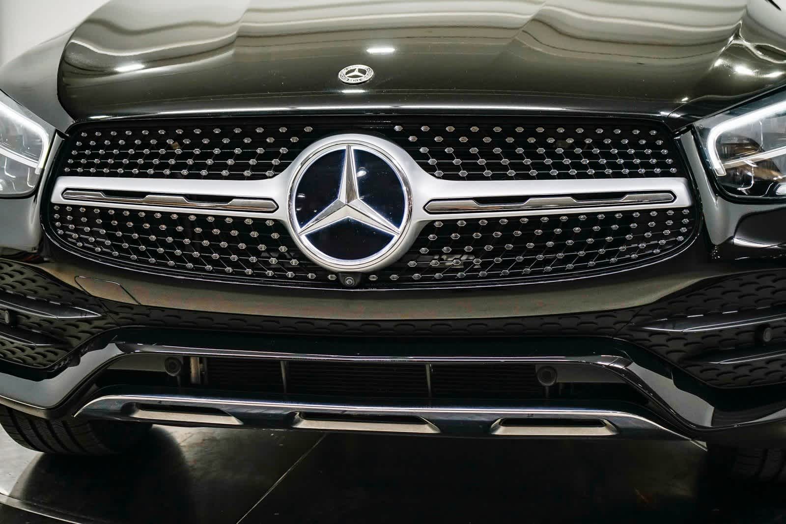 Thumbnail: 2023 Mercedes-Benz GLC - 8