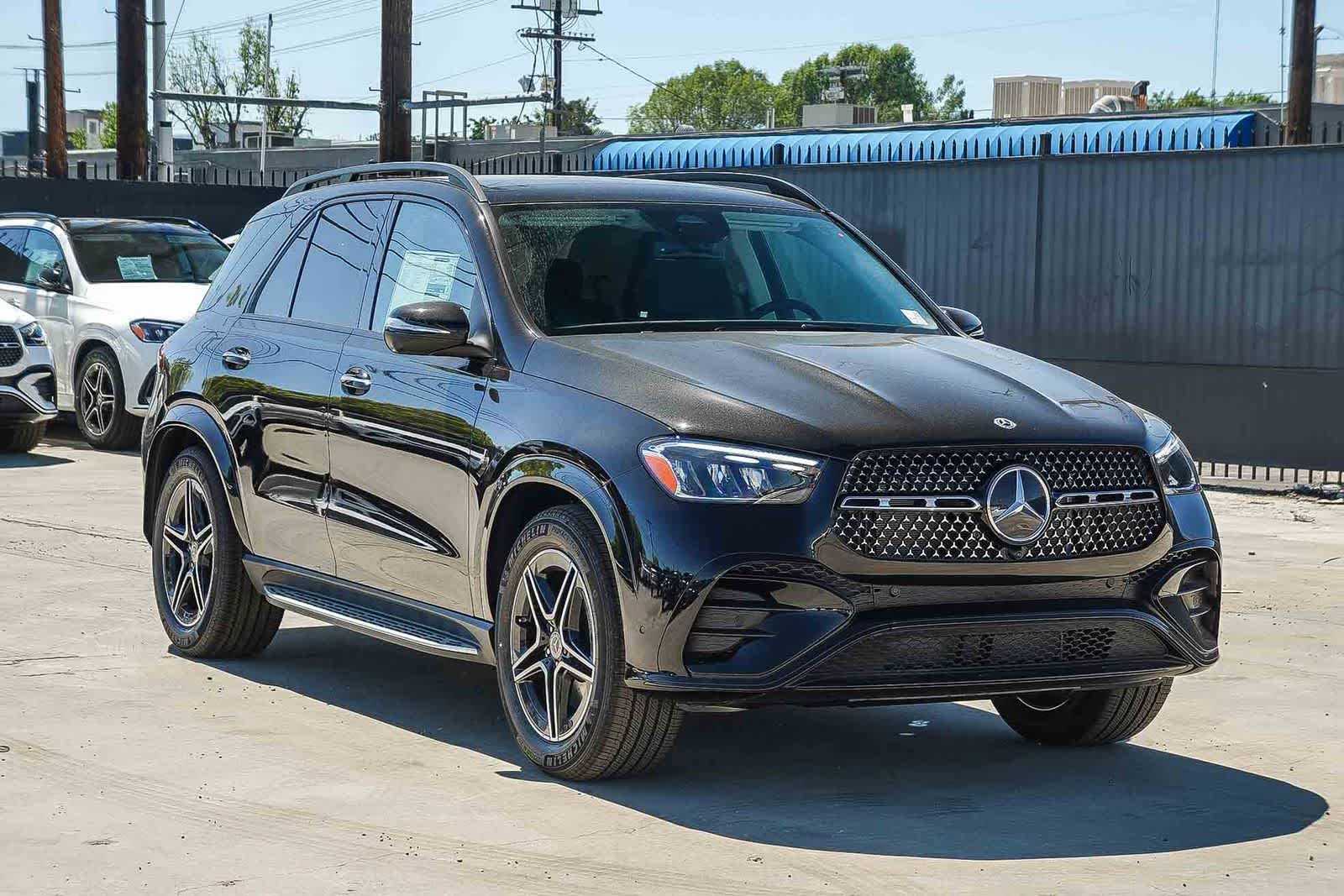 Thumbnail: 2026 Mercedes-Benz GLE - 3
