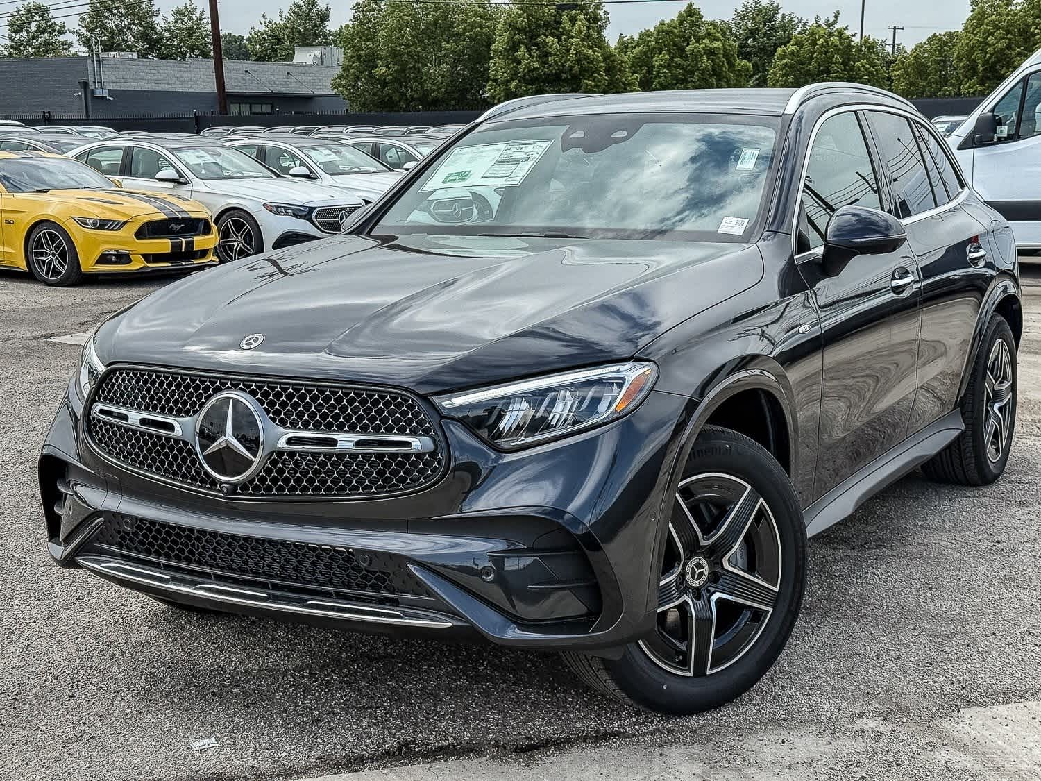 Thumbnail: 2025 Mercedes-Benz GLC - 1