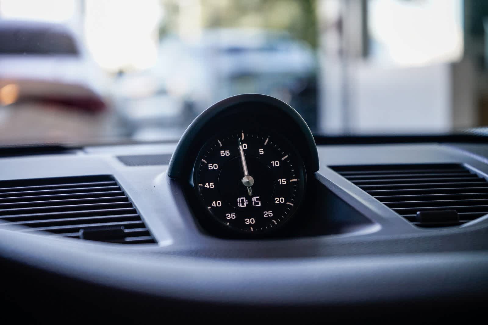 Thumbnail: 2025 Porsche 911 - 26