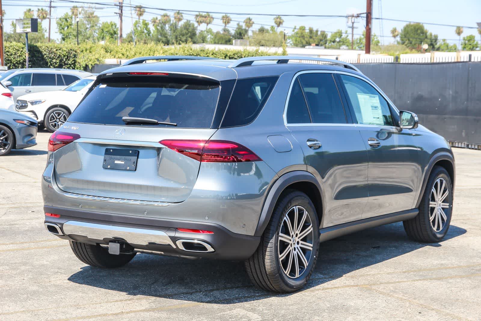 Thumbnail: 2026 Mercedes-Benz GLE - 4