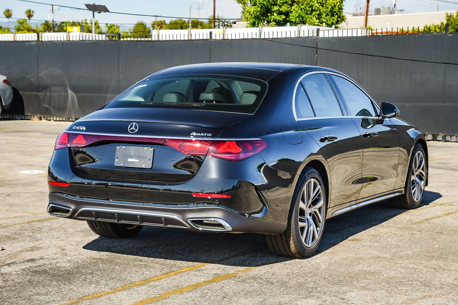 Thumbnail: 2026 Mercedes-Benz E-Class - 4