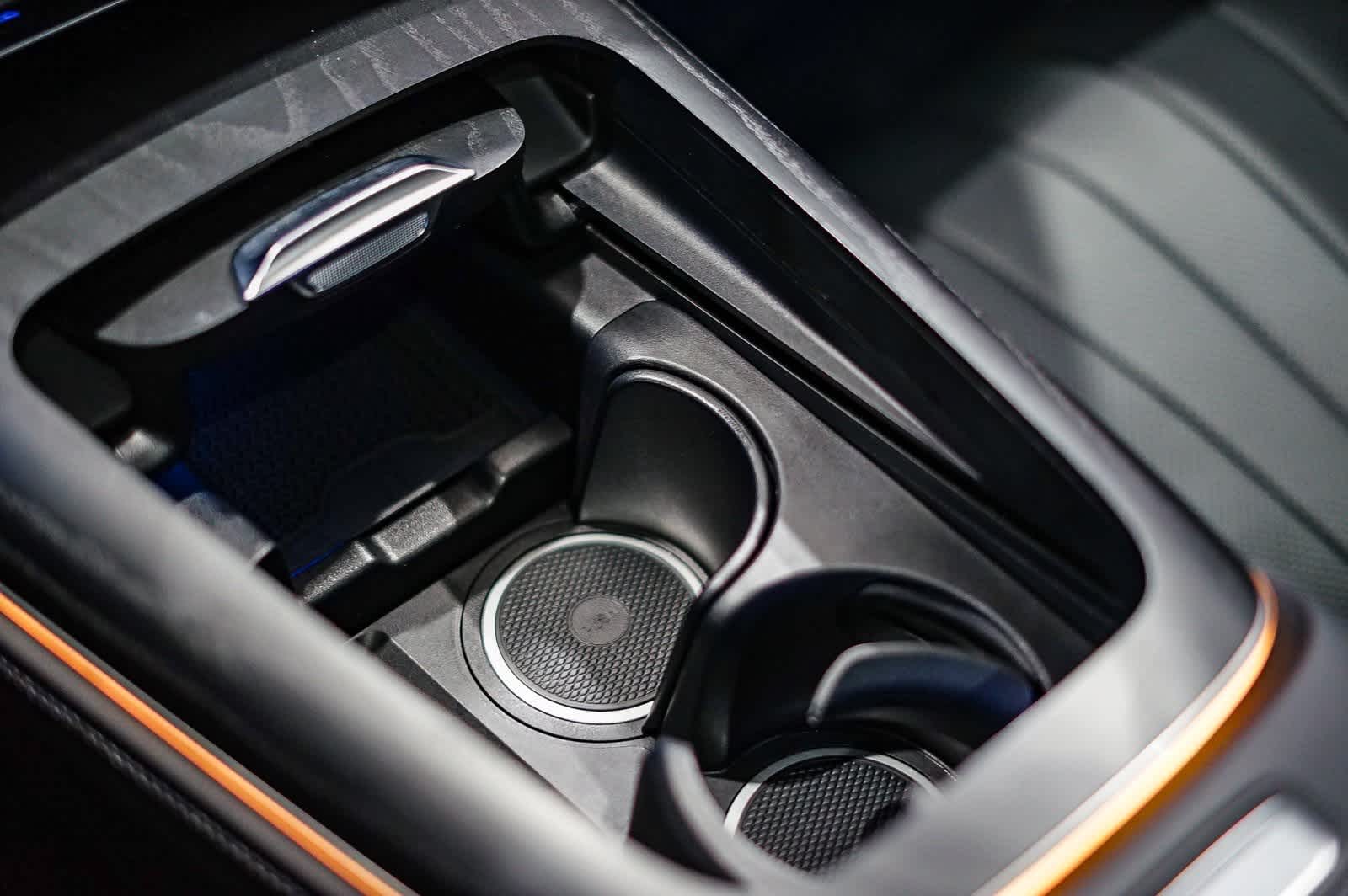 Thumbnail: 2025 Mercedes-Benz E-Class - 22