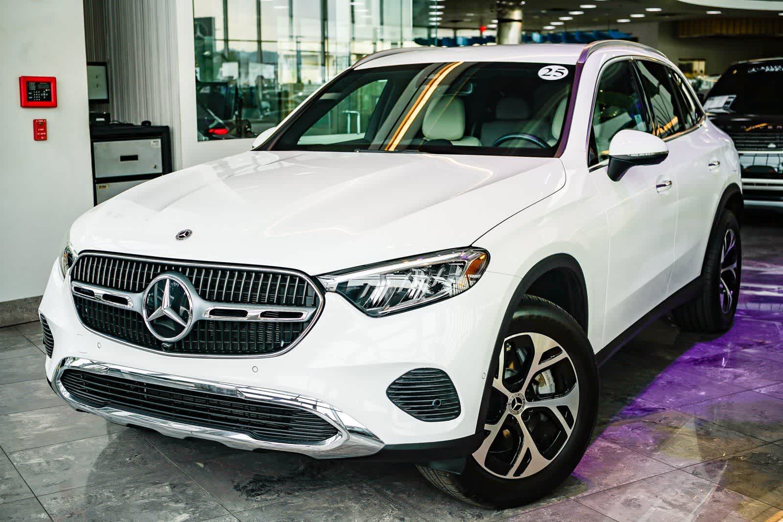 Thumbnail: 2025 Mercedes-Benz GLC - 1