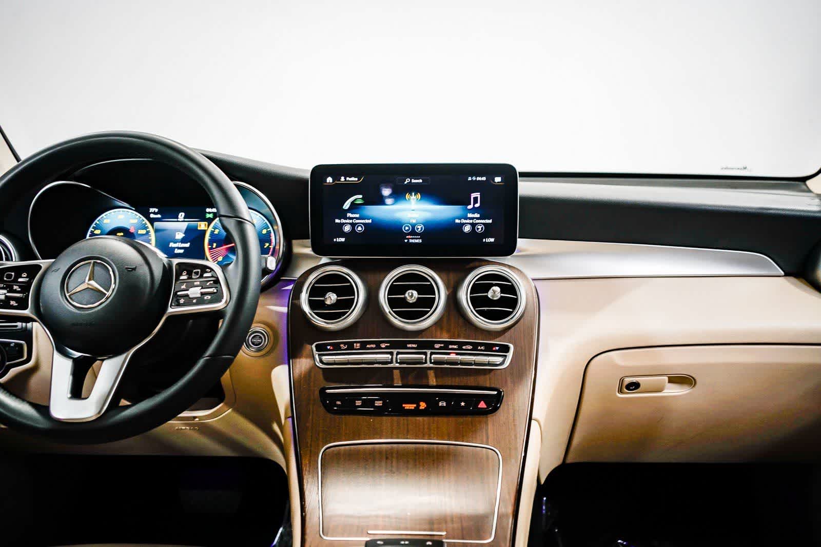 Thumbnail: 2022 Mercedes-Benz GLC - 12