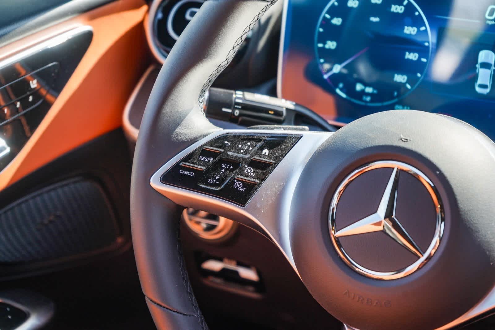 Thumbnail: 2025 Mercedes-Benz C-Class - 18