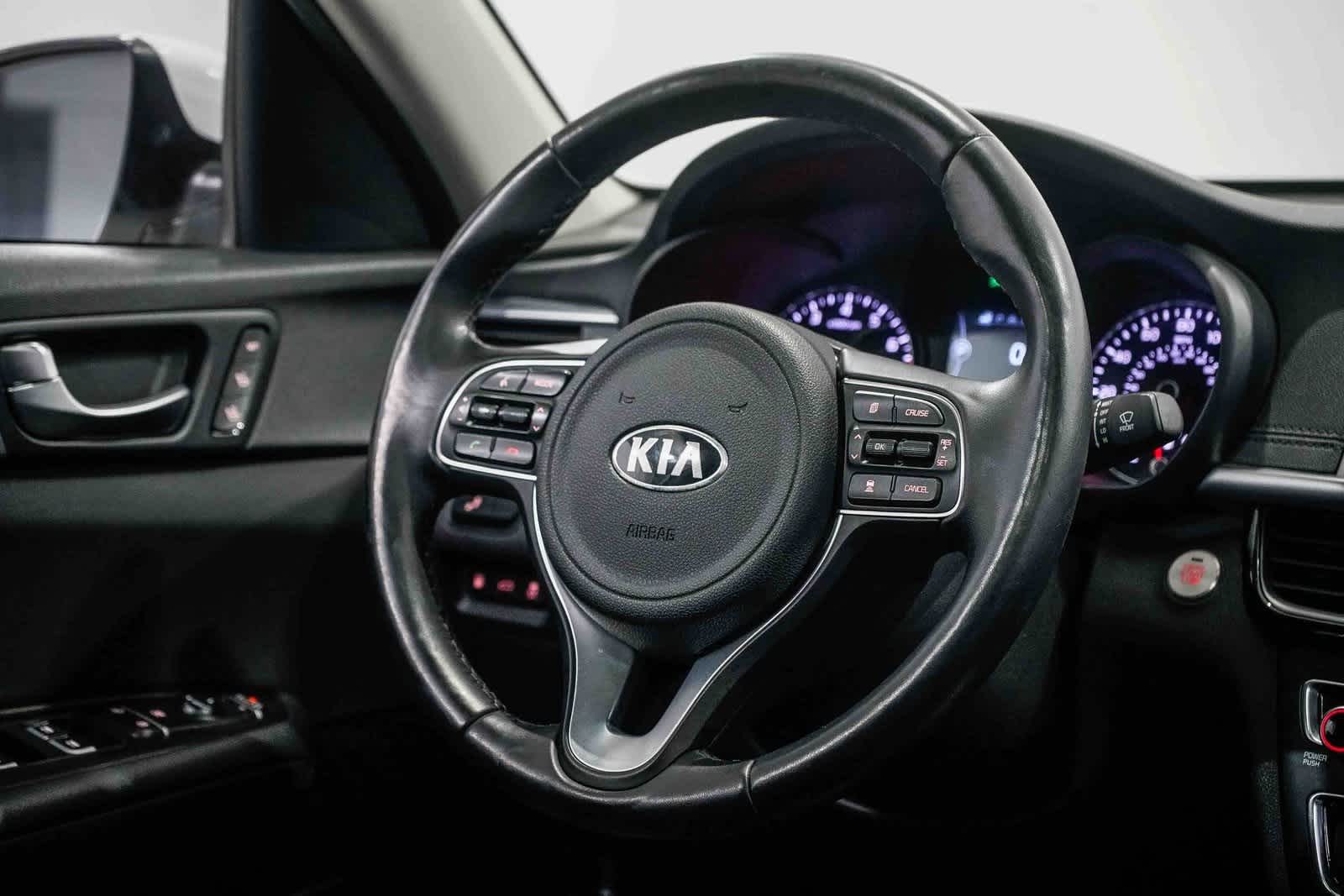 Thumbnail: 2018 Kia Optima - 15