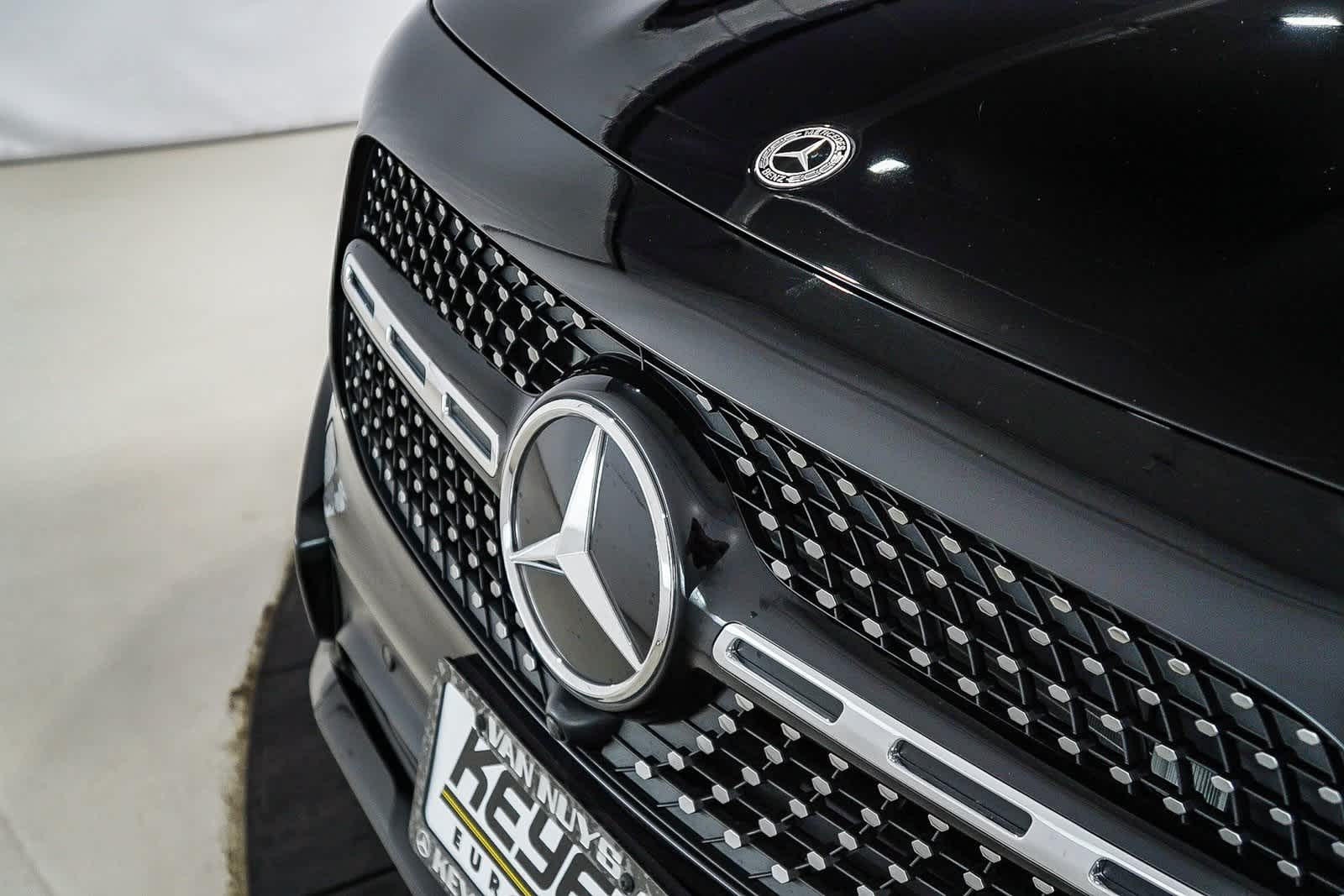 Thumbnail: 2025 Mercedes-Benz GLB - 9