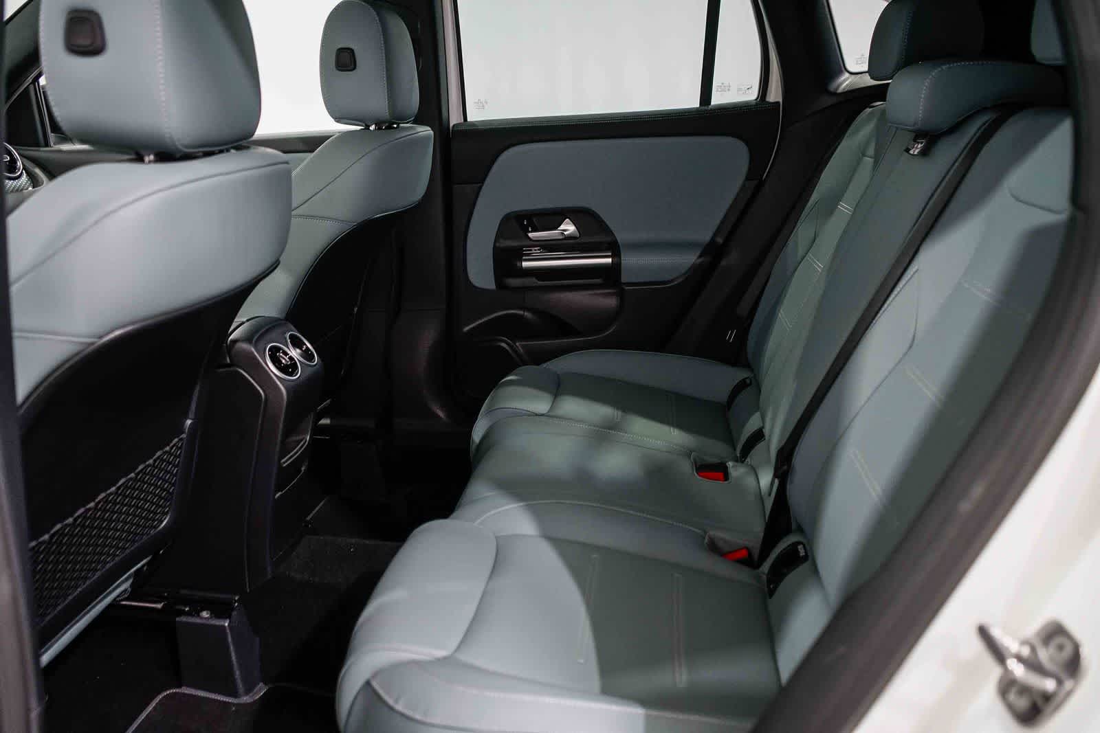 Thumbnail: 2026 Mercedes-Benz GLA - 17