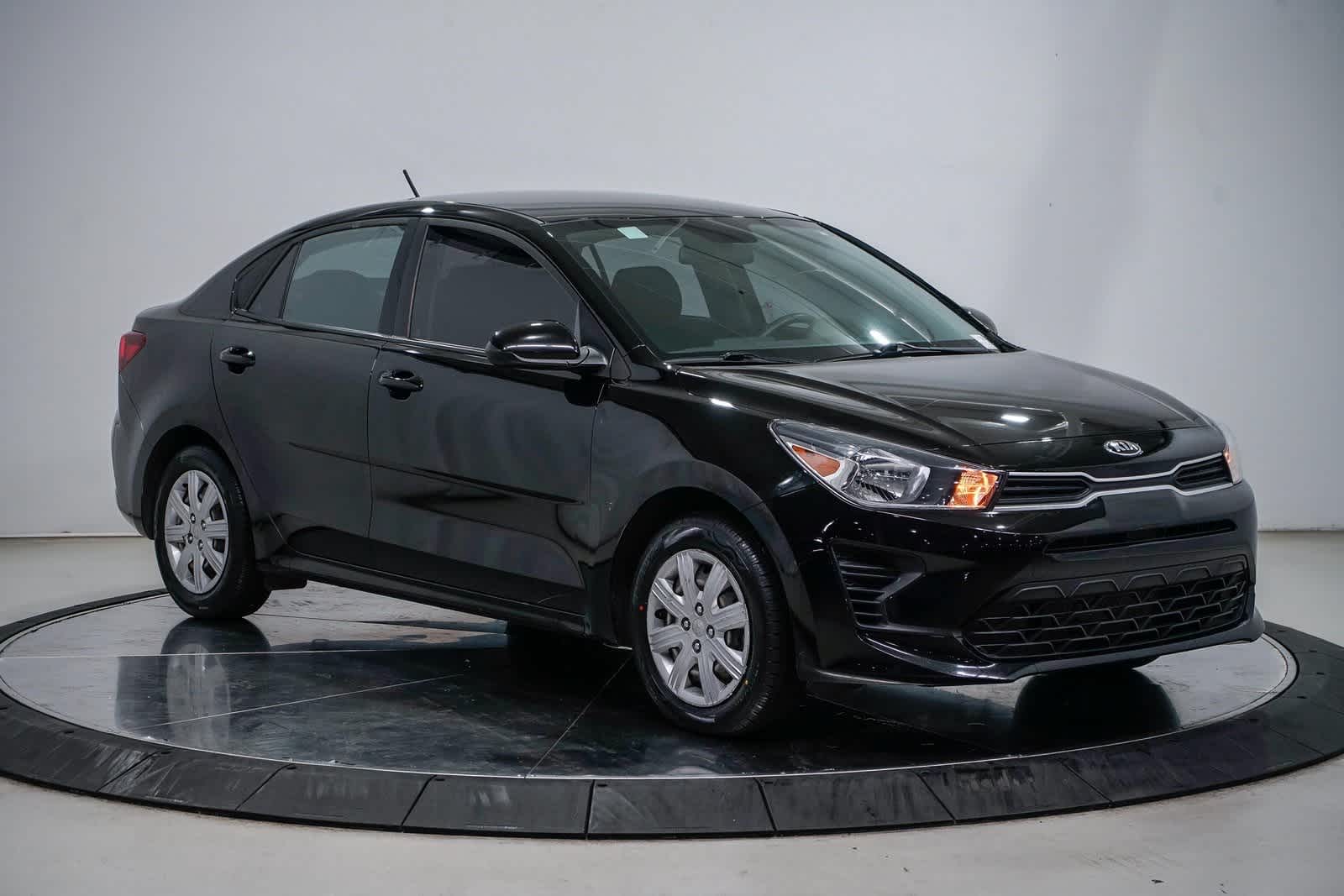 Thumbnail: 2021 Kia Rio - 5