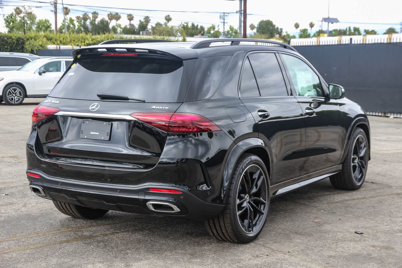 Thumbnail: 2026 Mercedes-Benz GLE - 4