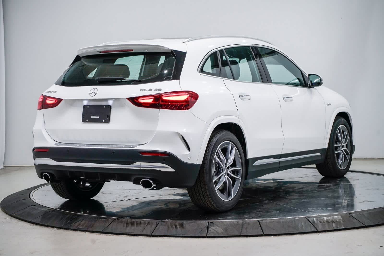 Thumbnail: 2025 Mercedes-Benz GLA - 4