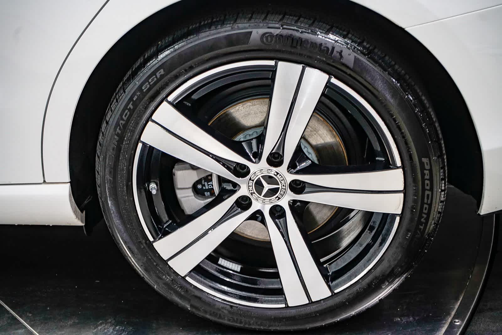 Thumbnail: 2025 Mercedes-Benz C-Class - 10