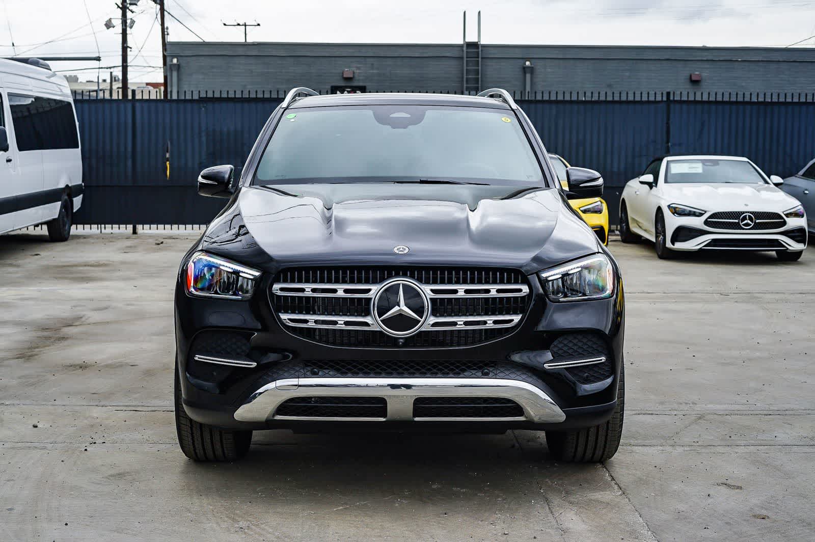 Thumbnail: 2026 Mercedes-Benz GLE - 6