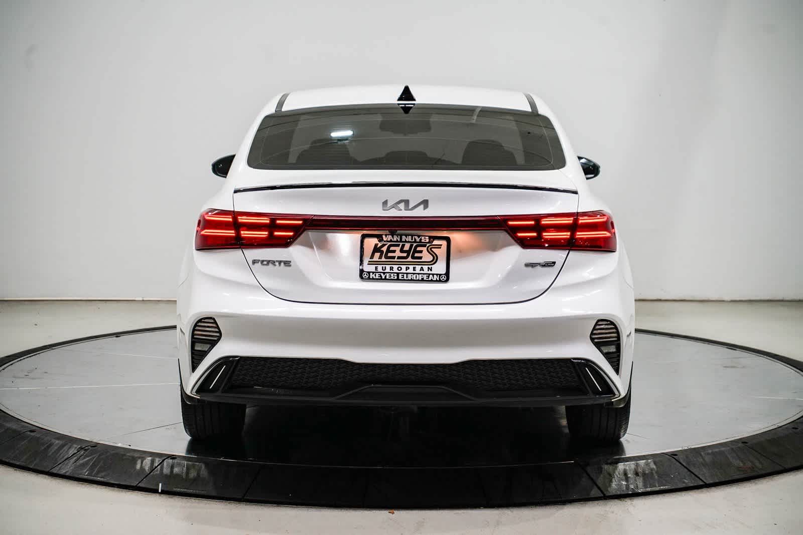 Thumbnail: 2024 Kia Forte - 3