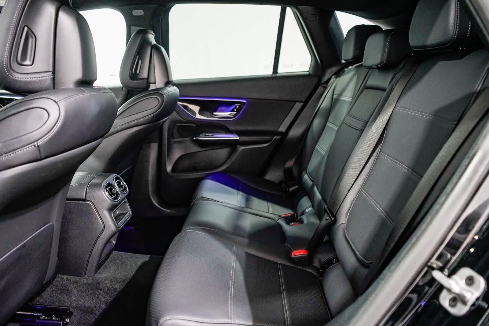 Thumbnail: 2025 Mercedes-Benz GLC - 17