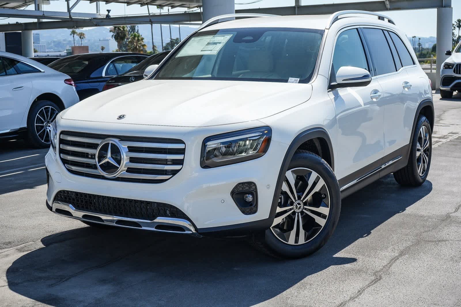 Thumbnail: 2025 Mercedes-Benz GLB - 1