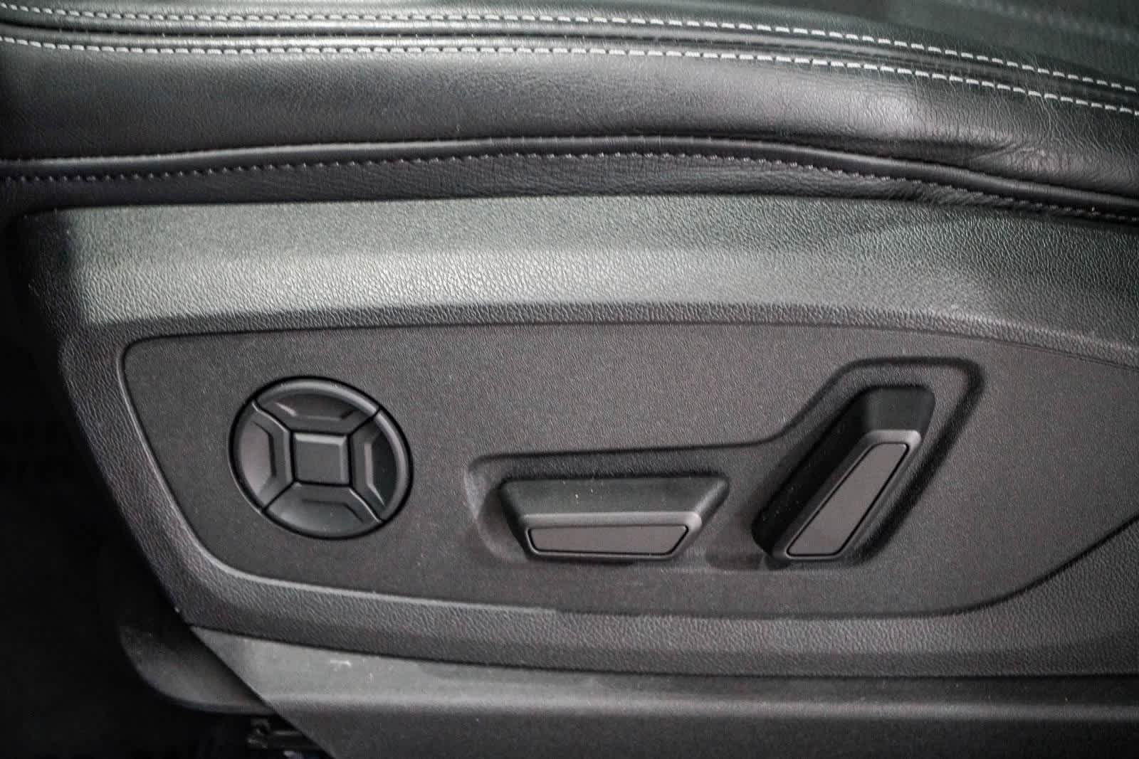 Thumbnail: 2024 Audi Q8 e-tron - 20