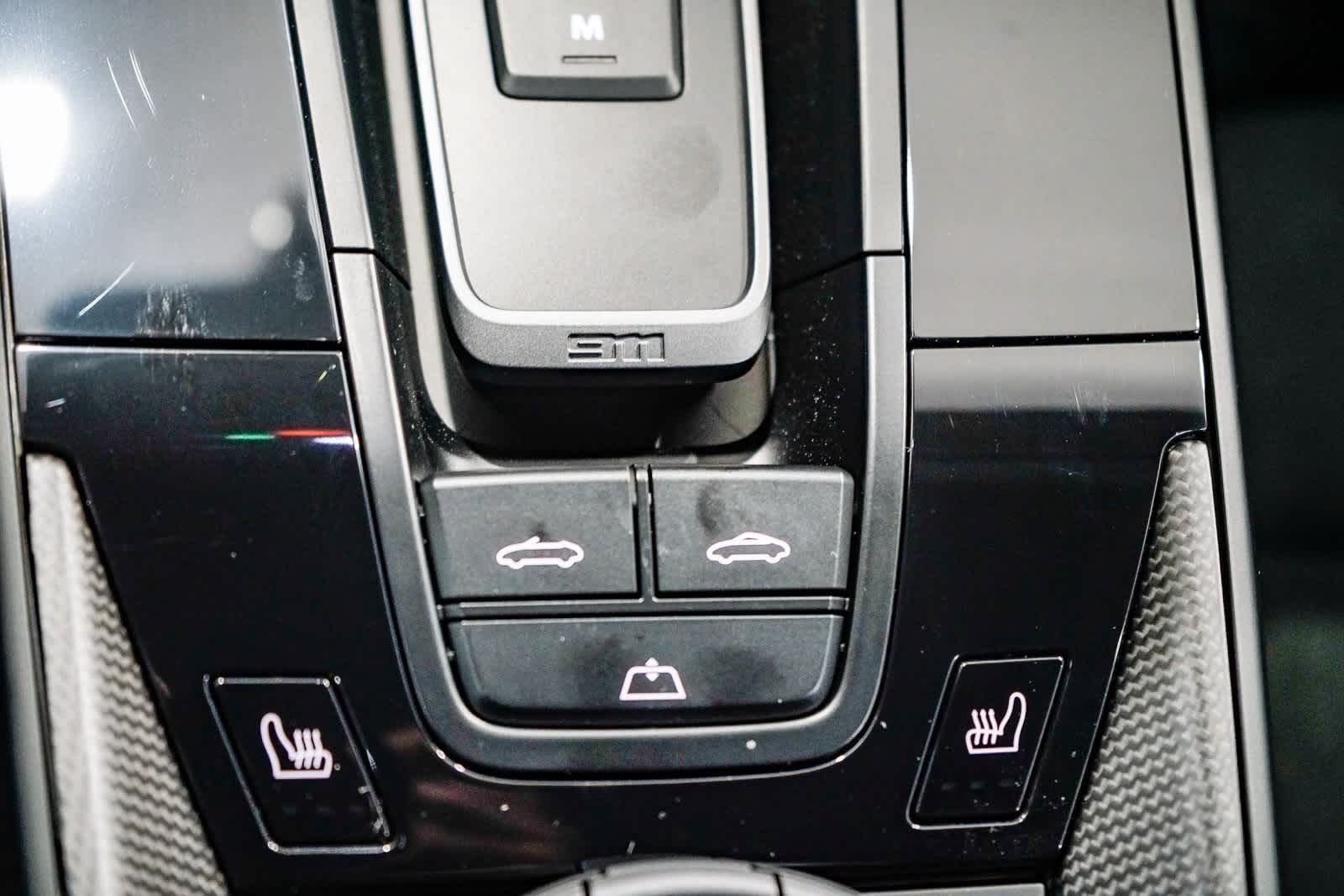 Thumbnail: 2022 Porsche 911 - 25