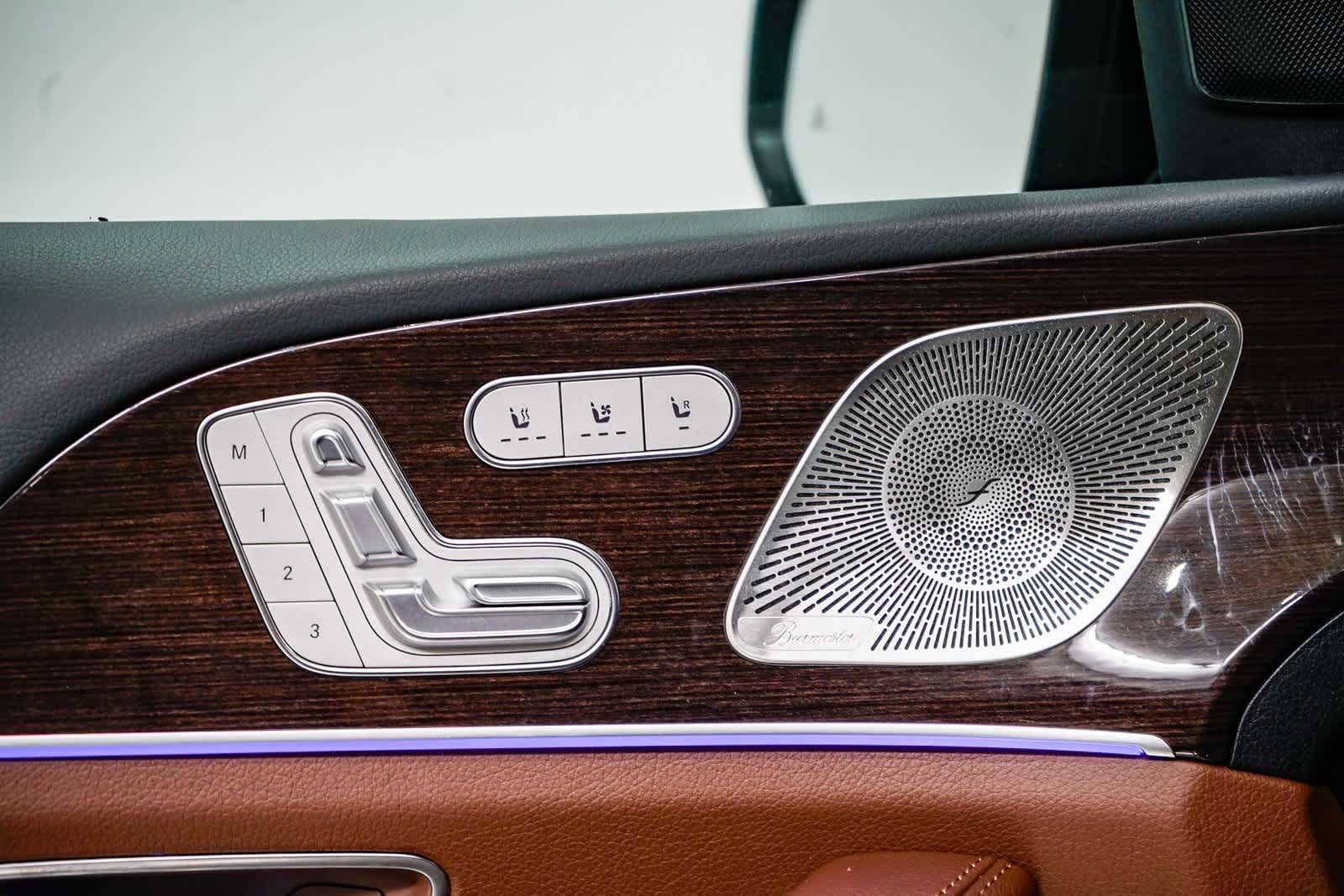 Thumbnail: 2025 Mercedes-Benz GLS - 21