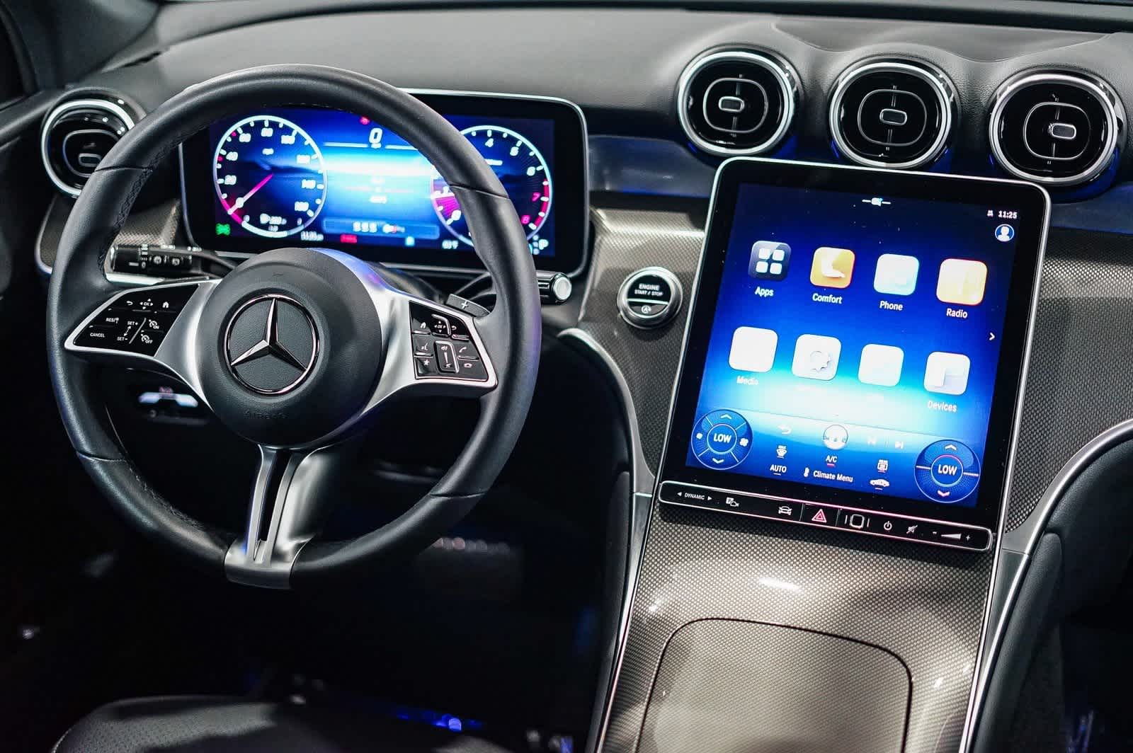 Thumbnail: 2025 Mercedes-Benz GLC - 11