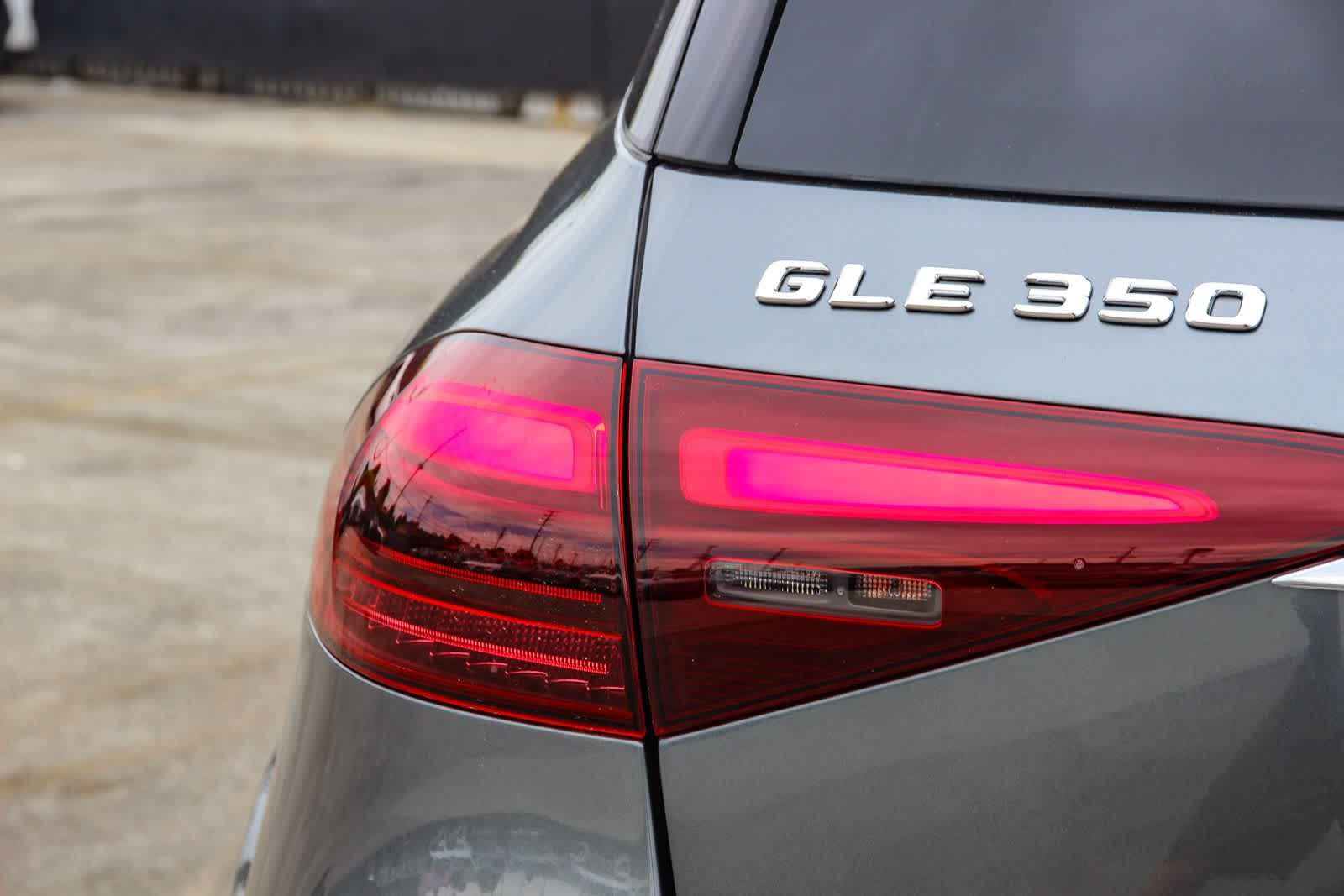 Thumbnail: 2026 Mercedes-Benz GLE - 6