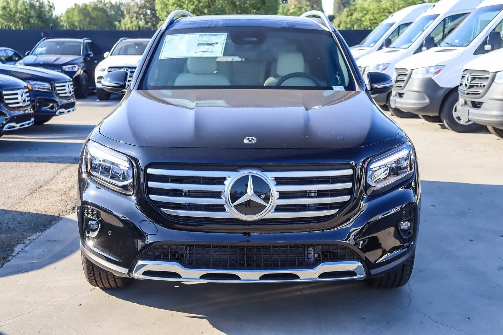 Thumbnail: 2026 Mercedes-Benz GLB - 2